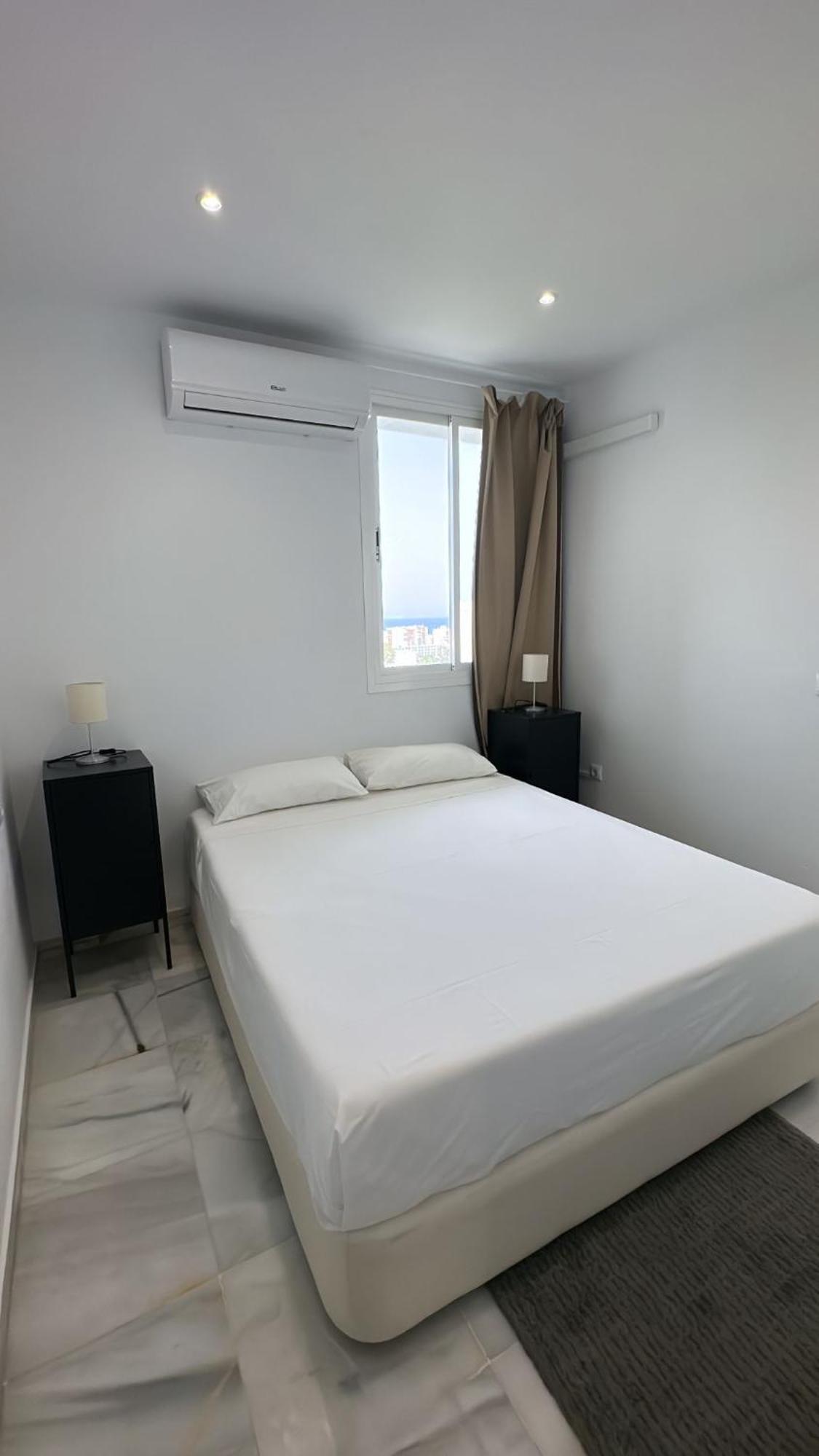 Apt Buenavista En Torremolinos Increibles Vistas Hacia Malaga 5Min Del Centro Y De La Playa Værelse billede